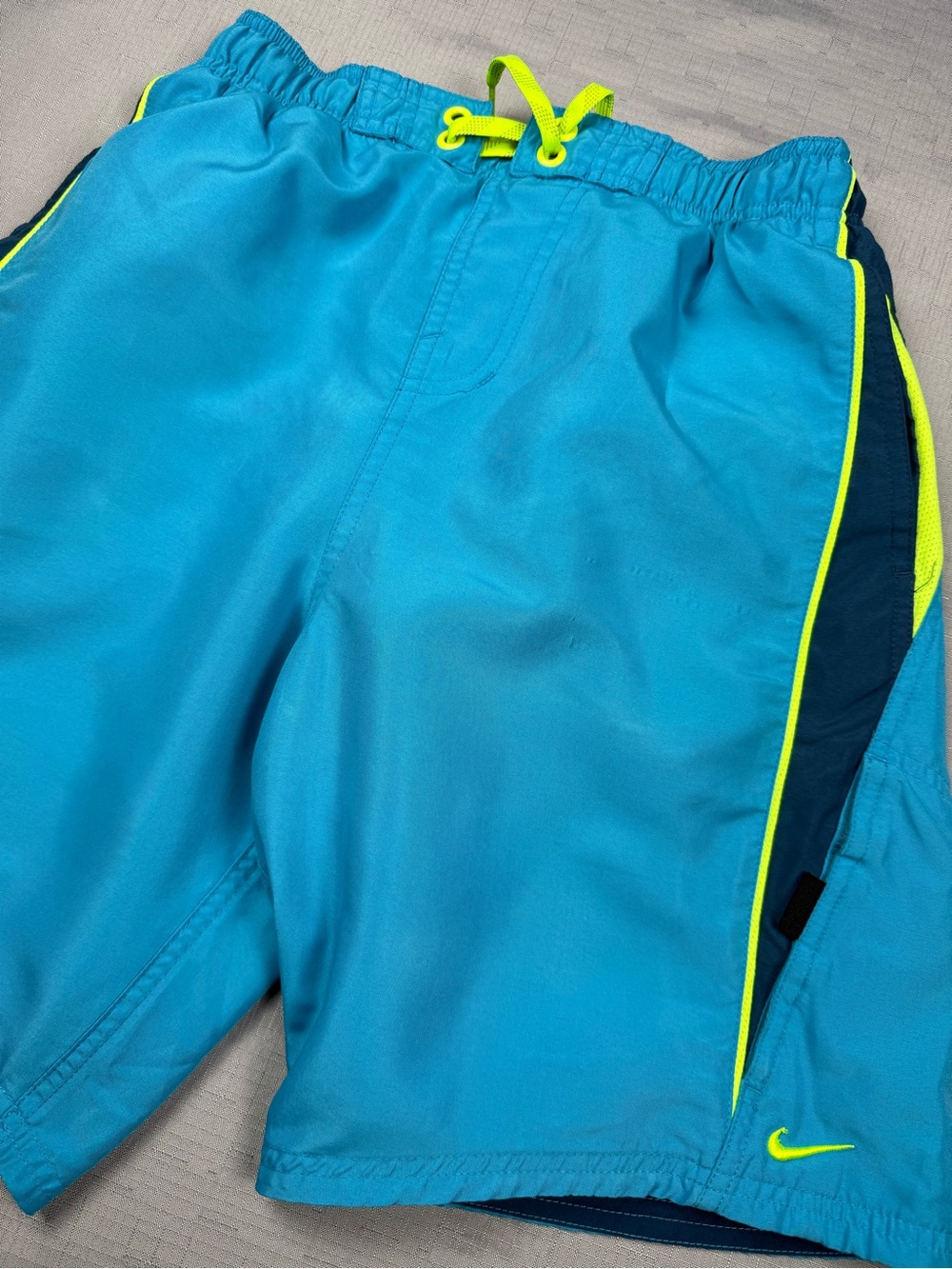 Nike‎ Swim Trunks Men Small Blue Yellow Colorblock Board Shorts Mesh Lined